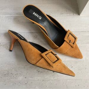 Mango Heeled Mule with buckle sz 38